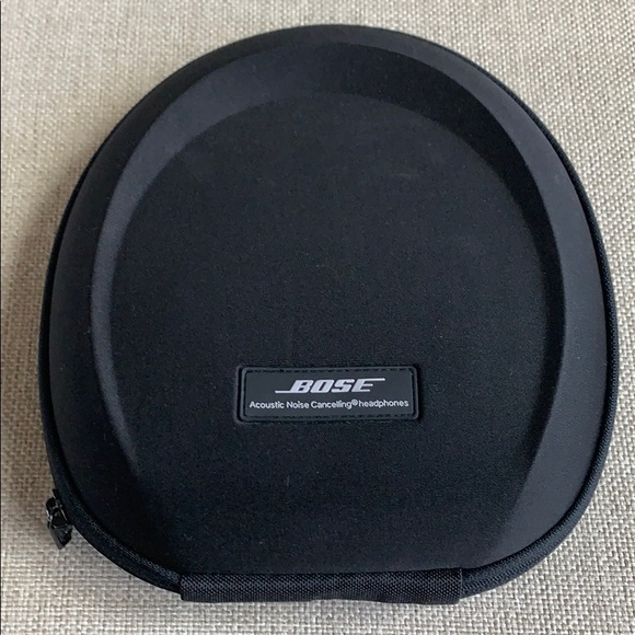 Bose headphones - Picture 3 of 3